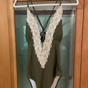 Green & Crochet Cupshe One-piece Swimsuit